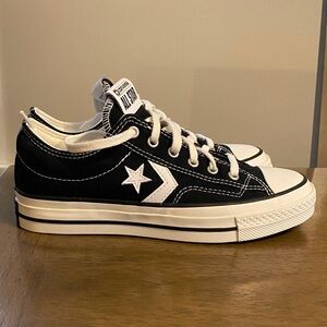 Converse Black and White Low-Tops - Star Player 76